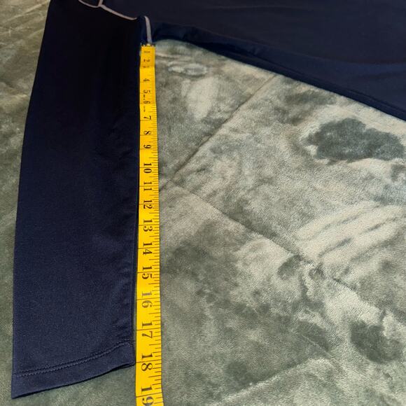 Men's Pro Player Performance Compression Shirt Size Large Navy Blue Perform Dri - Picture 6 of 7